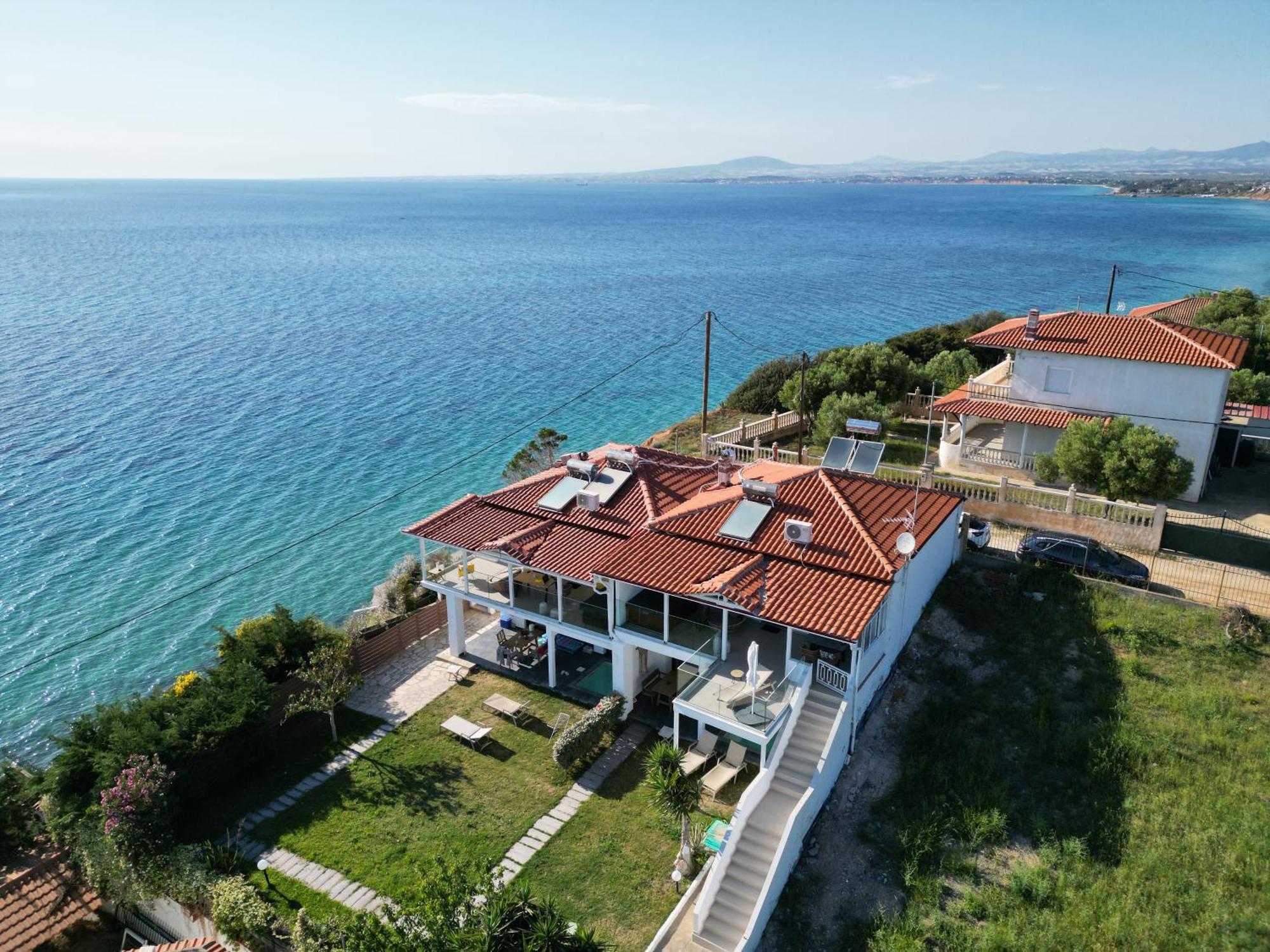 Thea Suites Potidea Nea Poteidaia Exterior photo